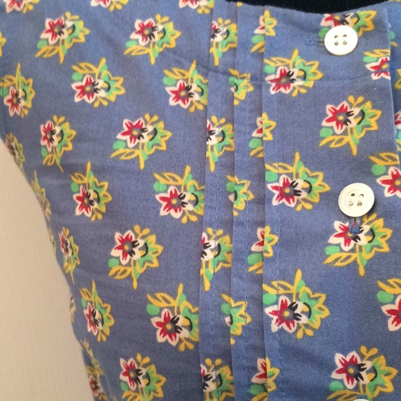 Laura Ashley Tops - Laura Ashley floral button front sleeveless top blouse retro cottage-core